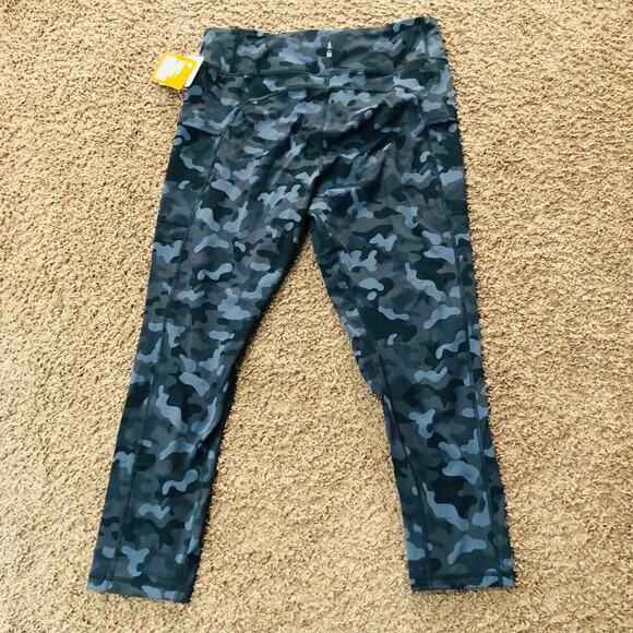 Bass Outdoor Women's Catamount Leggings Stretch‎ Camo Black Gray Size Large - Picture 7 of 7